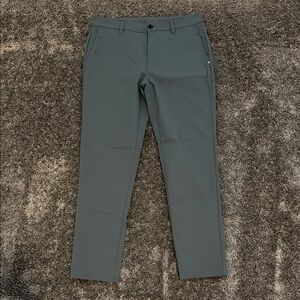 Vuori Cascade Tech Chino Pant